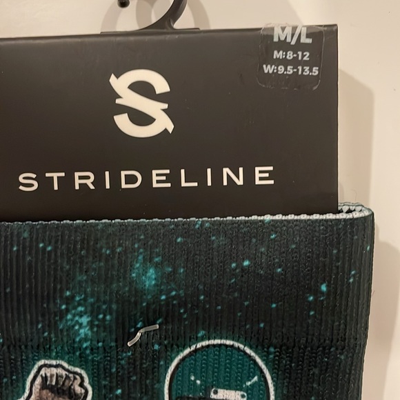 NWT Aaron Rodgers strideline socks in size ML - Picture 2 of 5